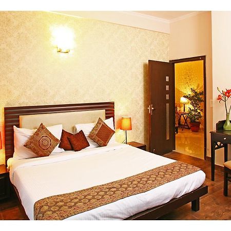 Evergreen 2Bhk Service Apartment Vasant Kunj Fortis Ilbs New Delhi Exterior photo