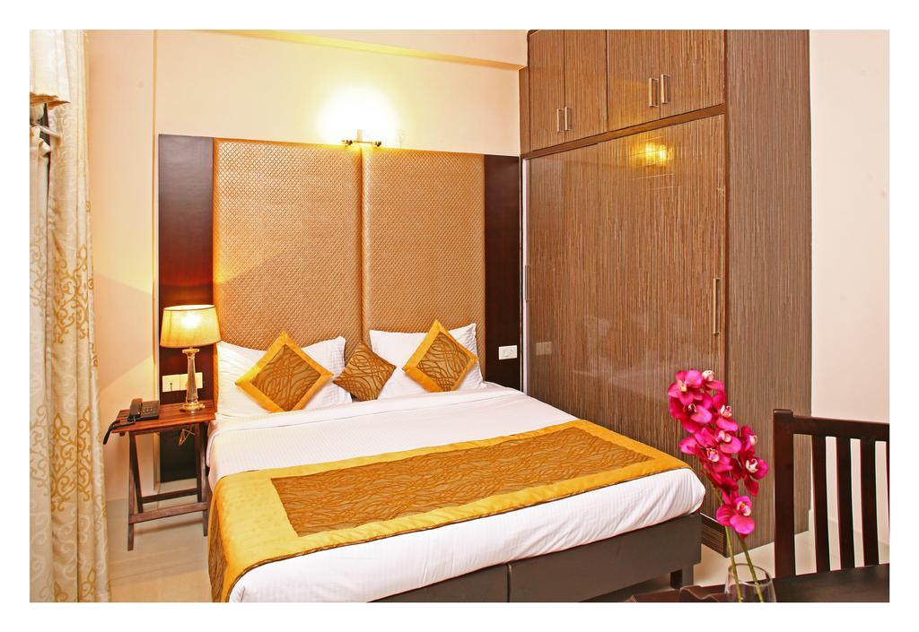 Evergreen 2Bhk Service Apartment Vasant Kunj Fortis Ilbs New Delhi Exterior photo