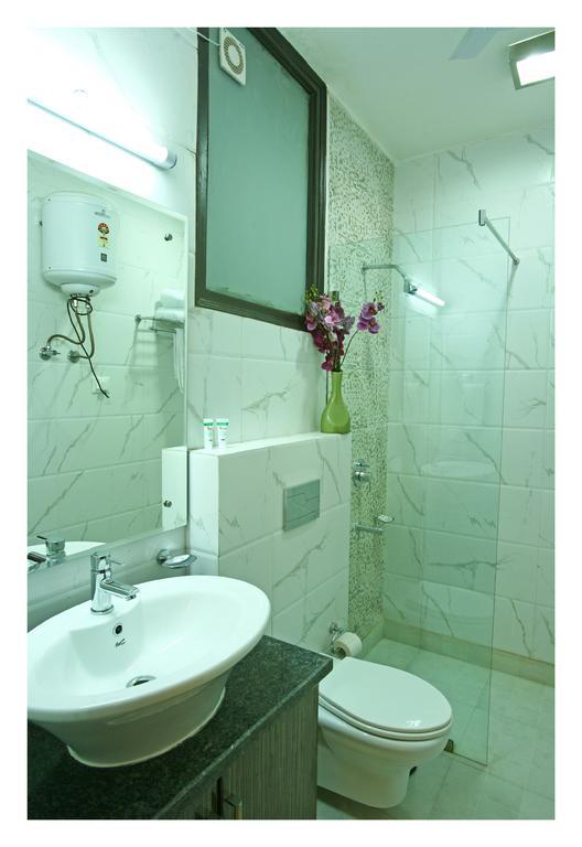 Evergreen 2Bhk Service Apartment Vasant Kunj Fortis Ilbs New Delhi Exterior photo